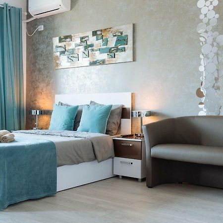 Appartamento Luxury Flat 9 Near Metro Bucarest Esterno foto