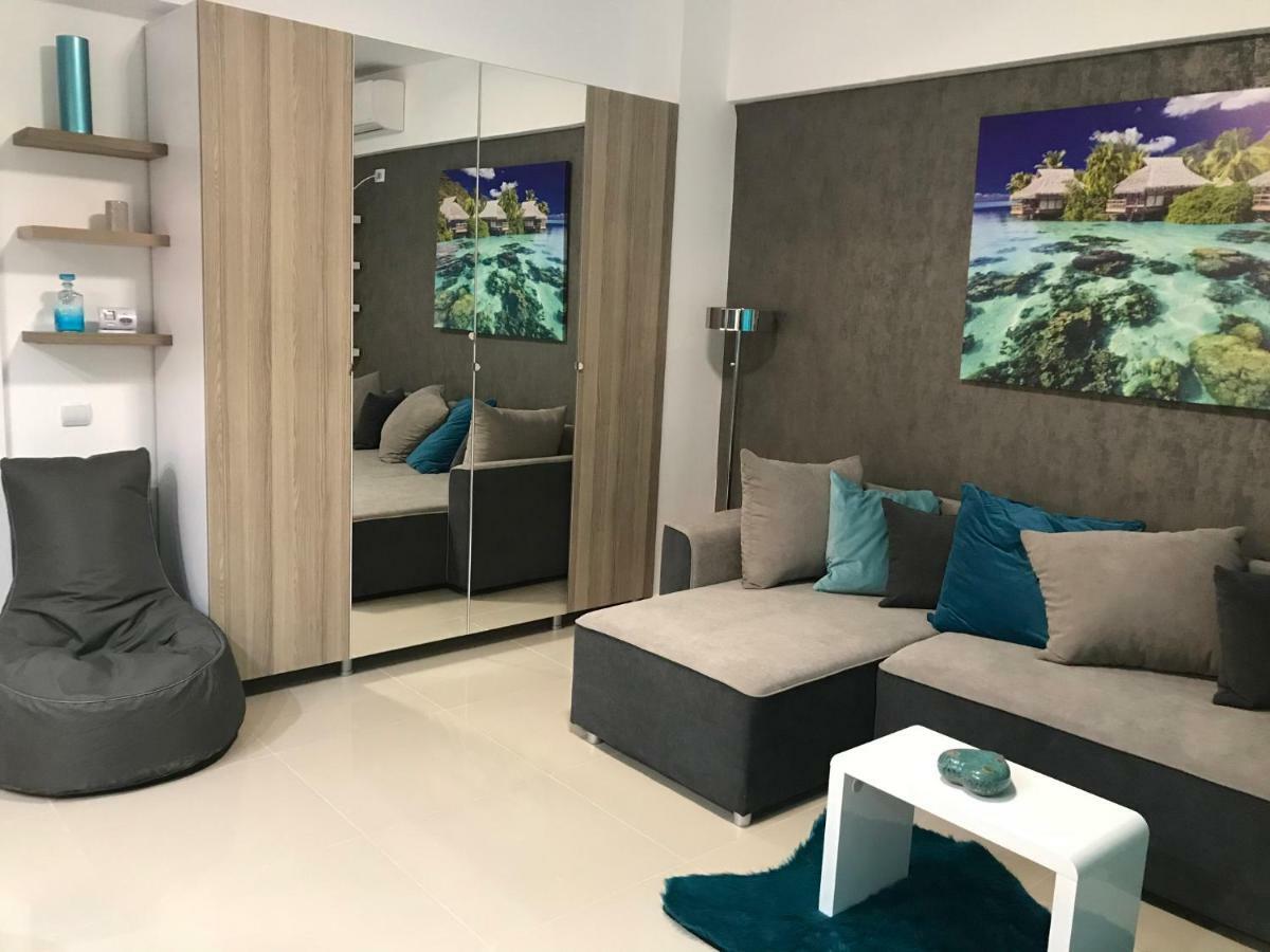 Appartamento Luxury Flat 9 Near Metro Bucarest Esterno foto