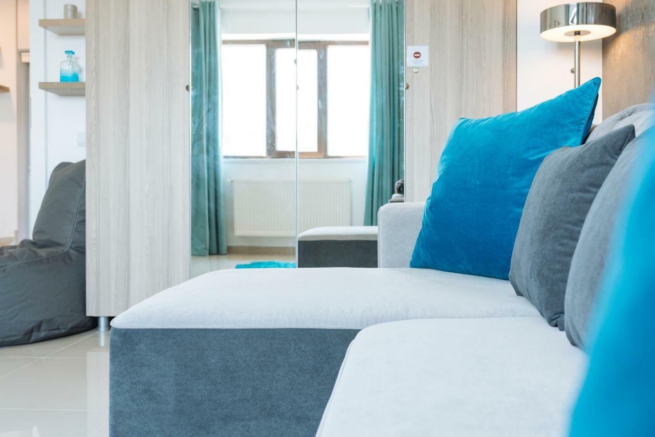 Appartamento Luxury Flat 9 Near Metro Bucarest Esterno foto