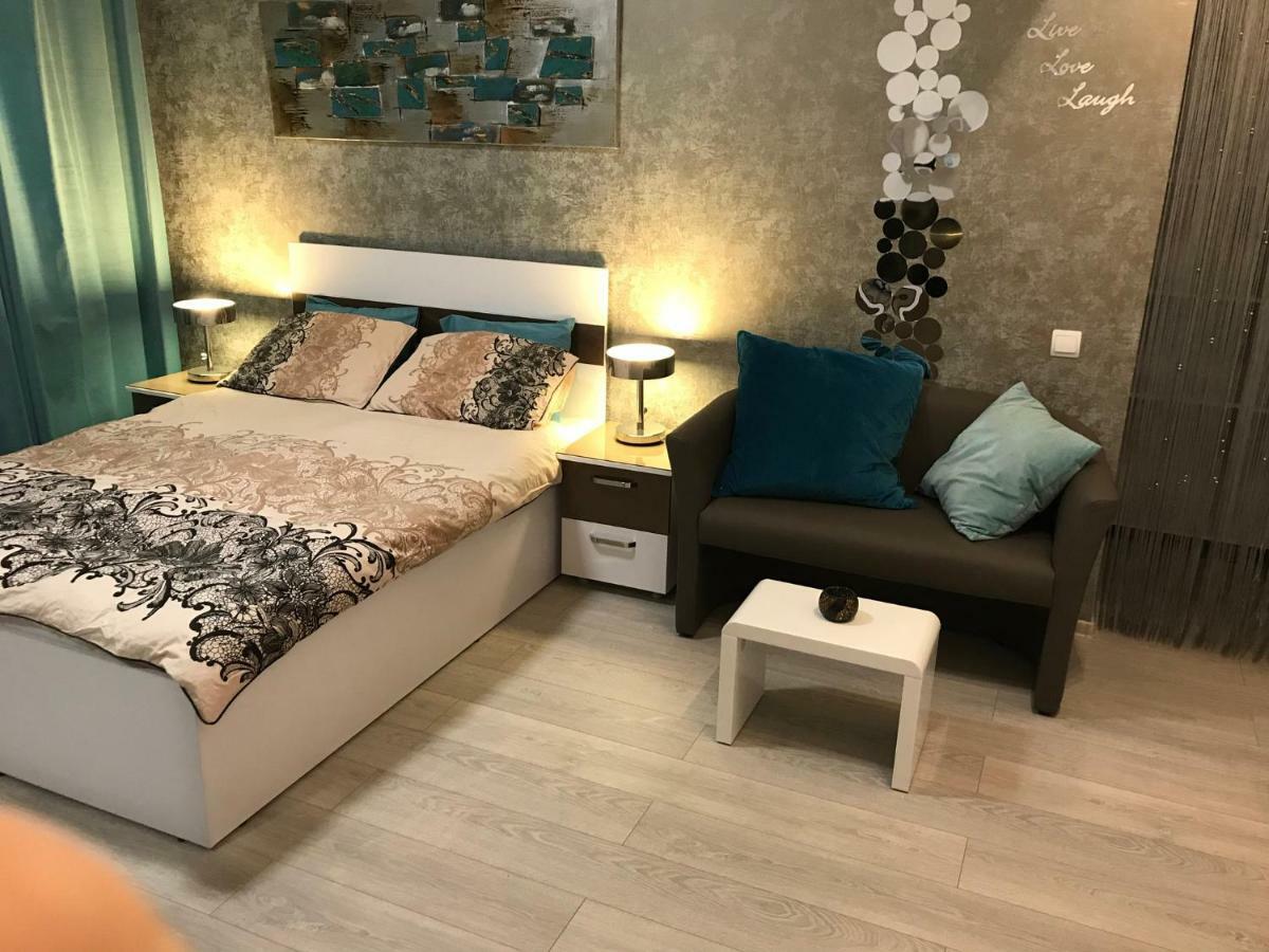 Appartamento Luxury Flat 9 Near Metro Bucarest Esterno foto
