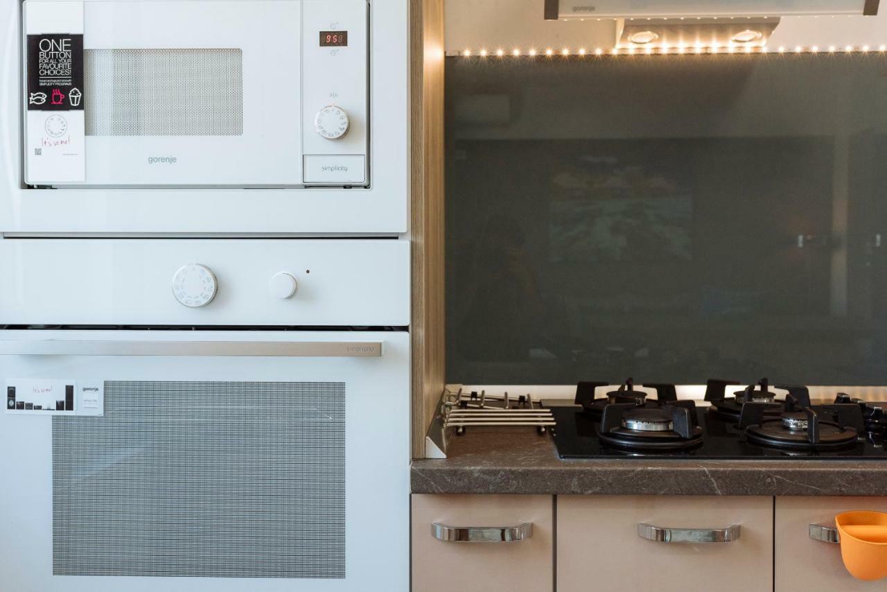 Appartamento Luxury Flat 9 Near Metro Bucarest Esterno foto