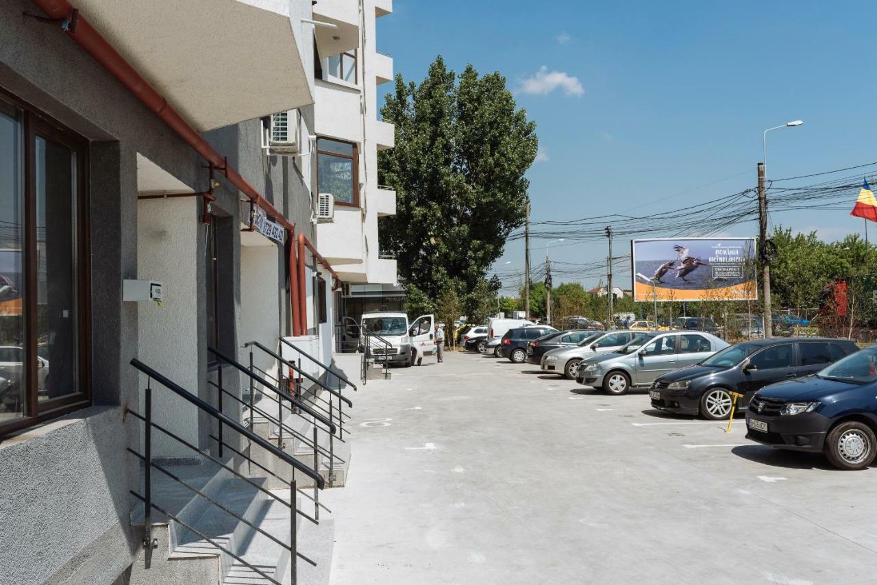 Appartamento Luxury Flat 9 Near Metro Bucarest Esterno foto